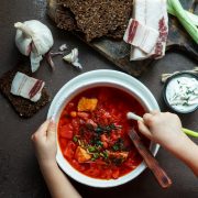 Cum să faci cea mai bună supă de roșii cu orez