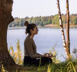 Tehnici de mindfulness care îți îmbunătățesc atenția